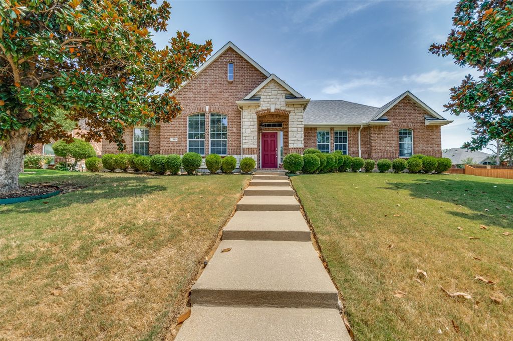 1319 Cadbury Lane, Keller, TX 76248
