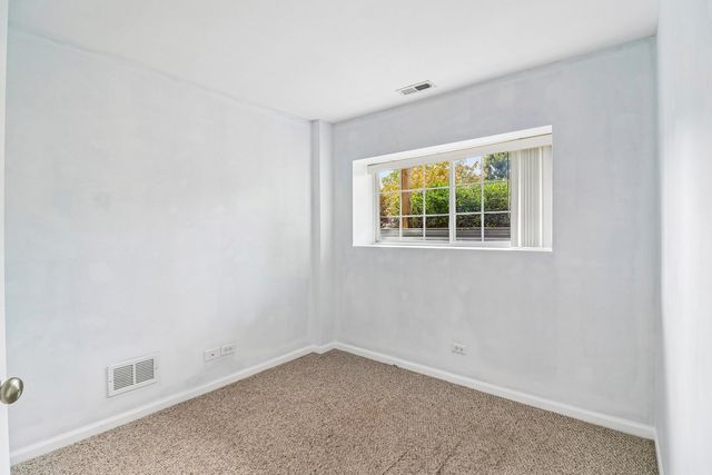 1608 Windward Drive 1608, Pingree Grove, IL 60140