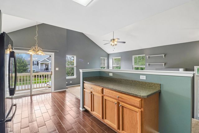 1608 Windward Drive 1608, Pingree Grove, IL 60140