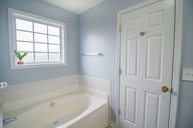 1315 Sunfield Dr, Clarksville, TN 37042