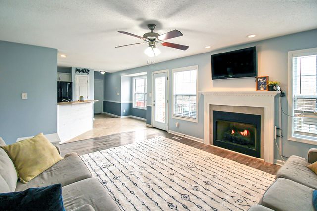 1315 Sunfield Dr, Clarksville, TN 37042