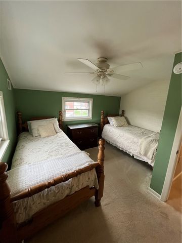 1109 Lomond Dr, Penn Hills, PA 15235