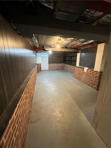 1109 Lomond Dr, Penn Hills, PA 15235