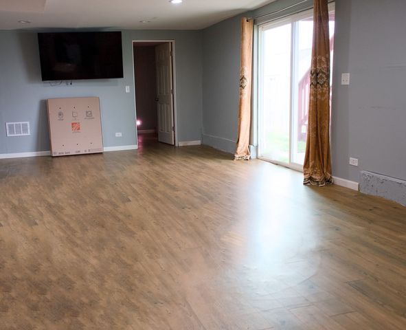 624 Marcello Drive, Hampshire, IL 60140