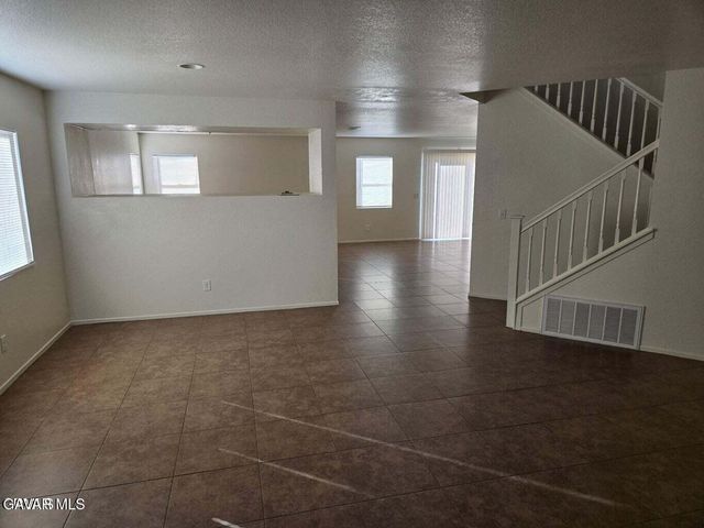 45111 Palm Lane, Lancaster, CA 93535