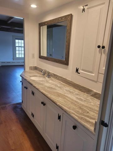 143 Pine Hill Rd, Chelmsford, MA 01824