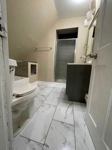 906 W 71st Street, Chicago, IL 60621