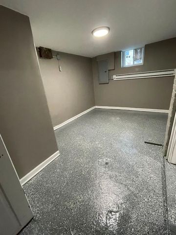 906 W 71st Street, Chicago, IL 60621