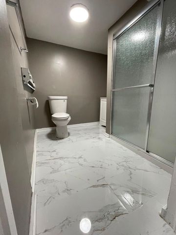 906 W 71st Street, Chicago, IL 60621