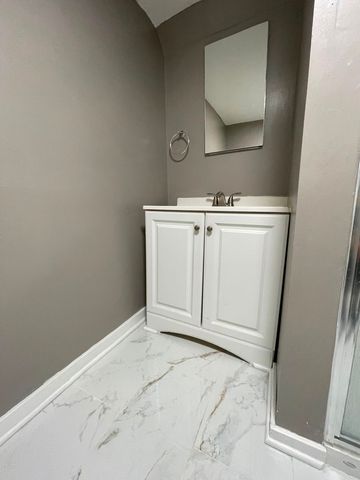 906 W 71st Street, Chicago, IL 60621