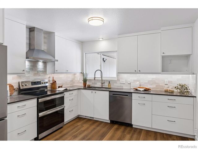 1494 Greenbriar Boulevard, Boulder, CO 80305