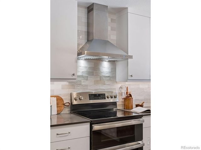 1494 Greenbriar Boulevard, Boulder, CO 80305