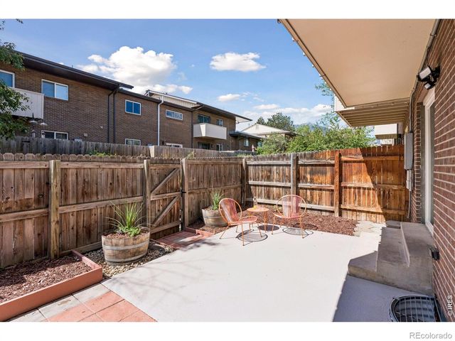 1494 Greenbriar Boulevard, Boulder, CO 80305