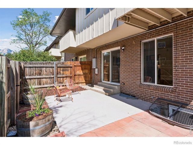 1494 Greenbriar Boulevard, Boulder, CO 80305