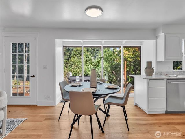17408 NE 160th Place, Woodinville, WA 98072