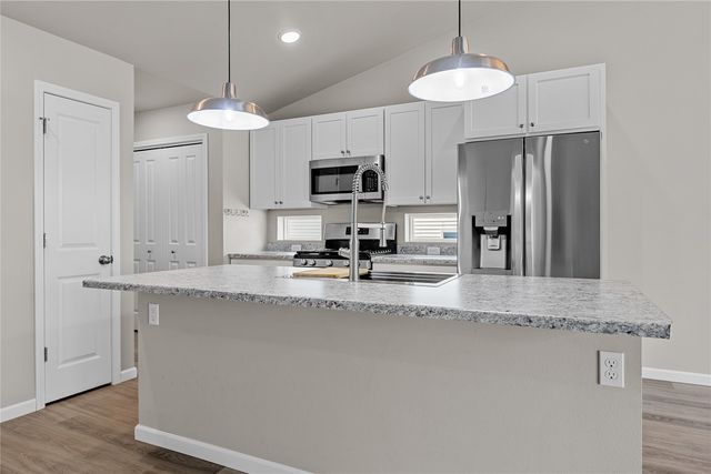 845 Nye Way, Coralville, IA 52241