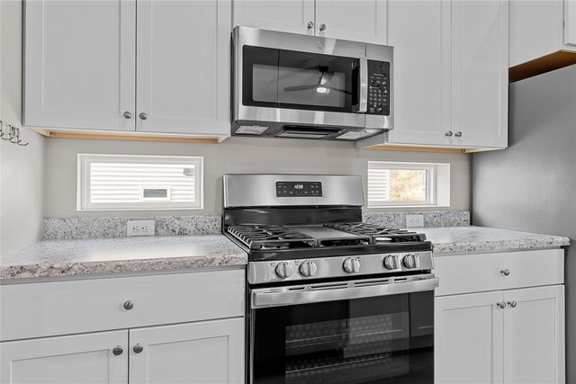 845 Nye Way, Coralville, IA 52241