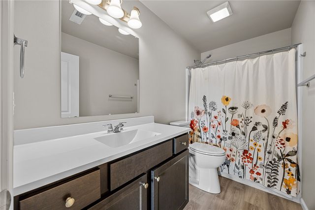 845 Nye Way, Coralville, IA 52241