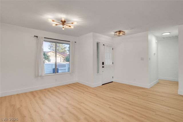 8904 Pesaro Drive, Las Vegas, NV 89117