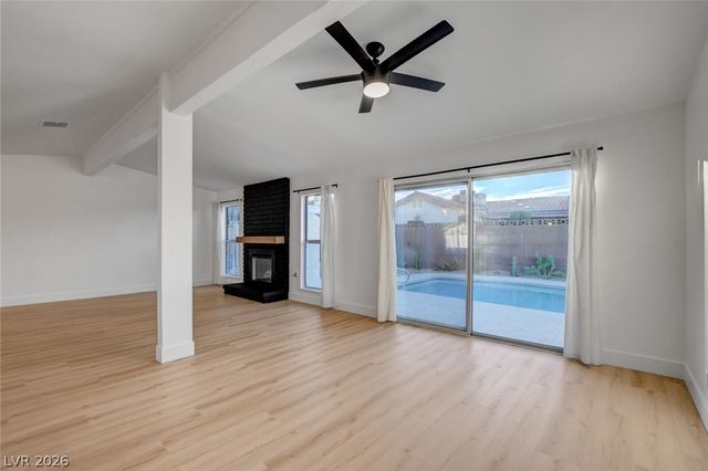 8904 Pesaro Drive, Las Vegas, NV 89117