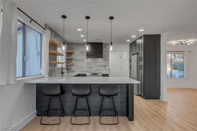 8904 Pesaro Drive, Las Vegas, NV 89117