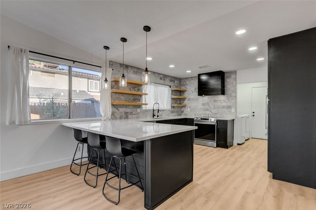 8904 Pesaro Drive, Las Vegas, NV 89117