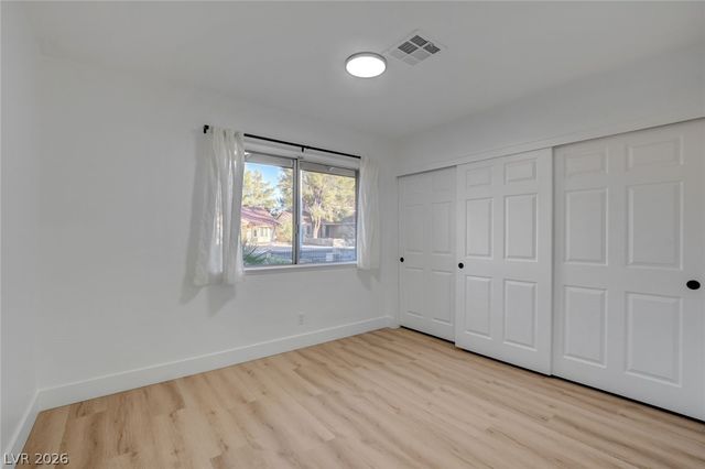 8904 Pesaro Drive, Las Vegas, NV 89117