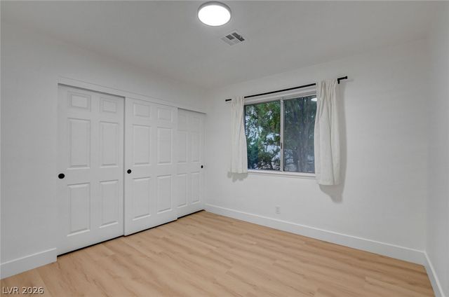 8904 Pesaro Drive, Las Vegas, NV 89117