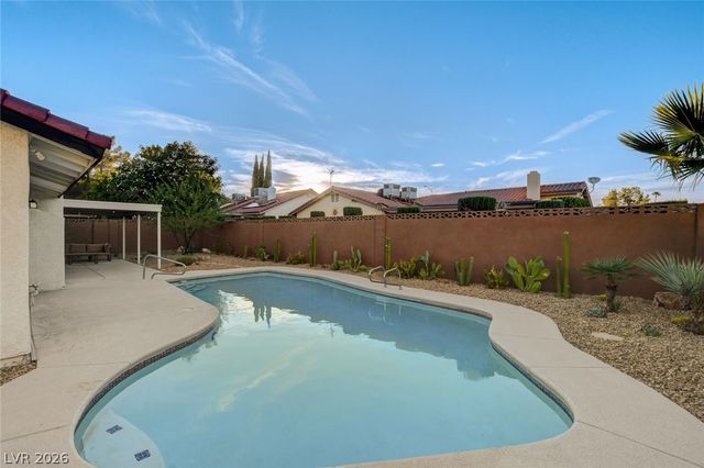 8904 Pesaro Drive, Las Vegas, NV 89117