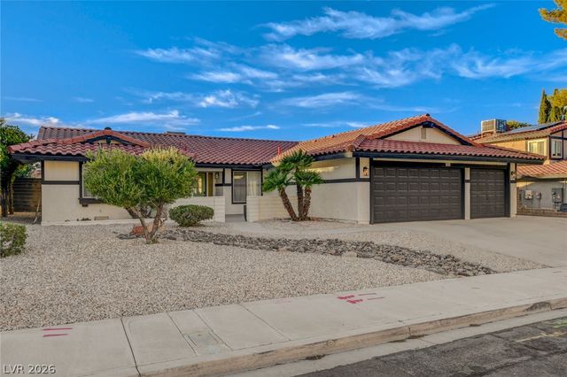 8904 Pesaro Drive, Las Vegas, NV 89117