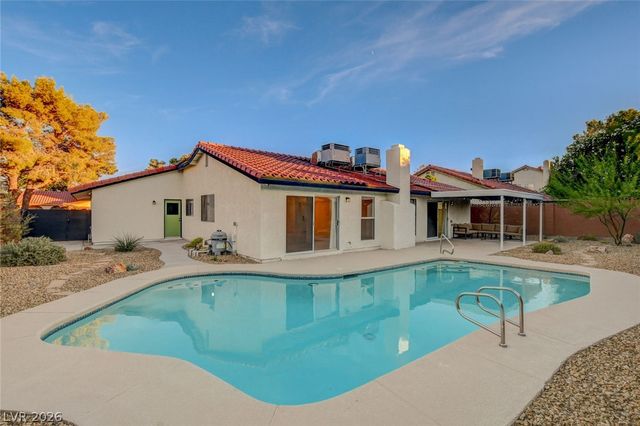 8904 Pesaro Drive, Las Vegas, NV 89117