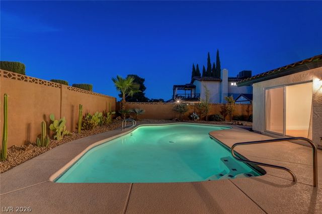 8904 Pesaro Drive, Las Vegas, NV 89117
