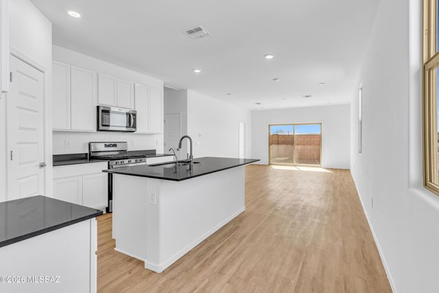 10436 W Thetford Lane, Marana, AZ 85653