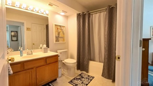 12 Ledgerwoods Drive, Batavia Twp, OH 45102