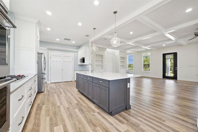 7956 LAKE NELLIE ROAD, Clermont, FL 34714