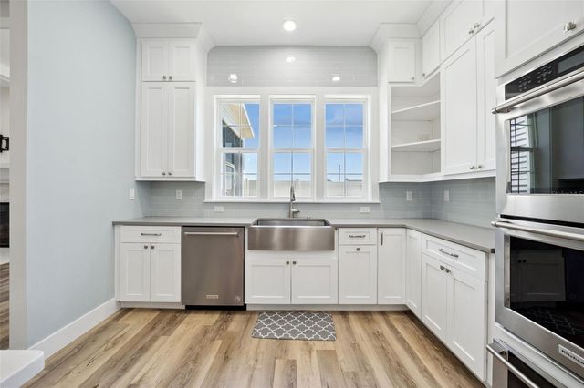 7956 LAKE NELLIE ROAD, Clermont, FL 34714