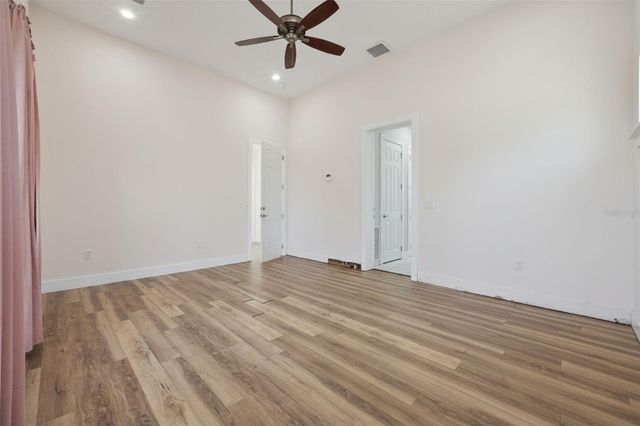7956 LAKE NELLIE ROAD, Clermont, FL 34714