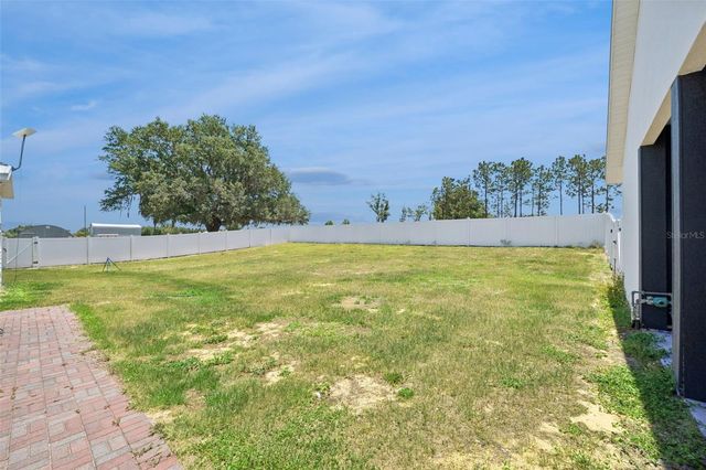 7956 LAKE NELLIE ROAD, Clermont, FL 34714