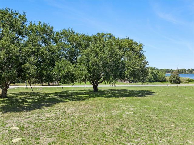 7956 LAKE NELLIE ROAD, Clermont, FL 34714