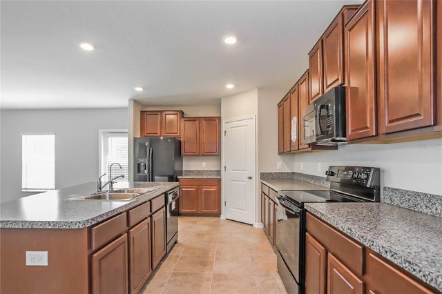 10254 CARLOWAY HILLS DRIVE, Wimauma, FL 33598