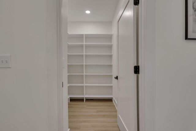 90 N Ohio Avenue, Columbus, OH 43203