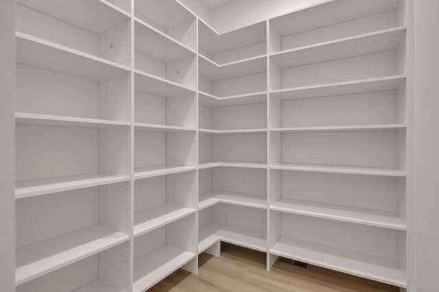 90 N Ohio Avenue, Columbus, OH 43203