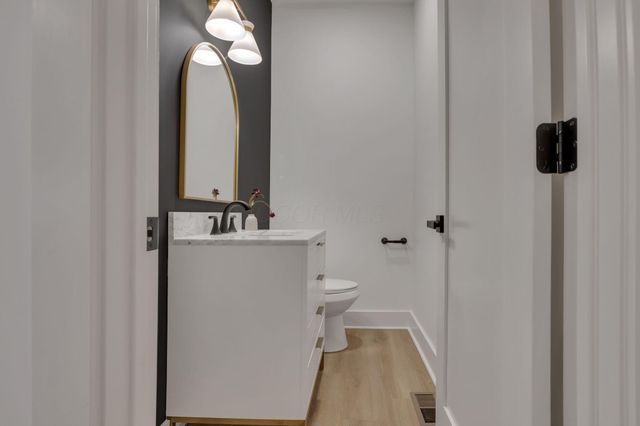 90 N Ohio Avenue, Columbus, OH 43203