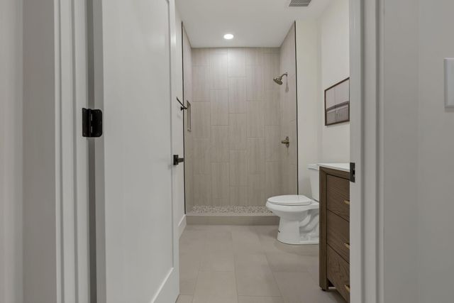 90 N Ohio Avenue, Columbus, OH 43203