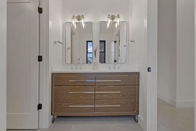 90 N Ohio Avenue, Columbus, OH 43203