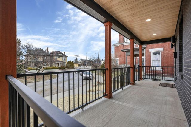 90 N Ohio Avenue, Columbus, OH 43203