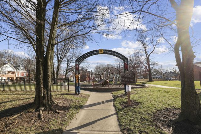 90 N Ohio Avenue, Columbus, OH 43203