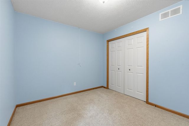 2600 Orange Meadow Lane, Kalamazoo, MI 49004