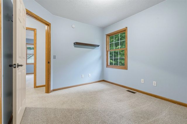 2600 Orange Meadow Lane, Kalamazoo, MI 49004