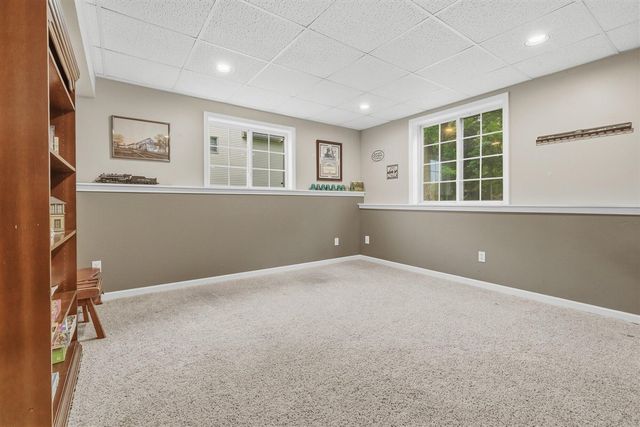 2600 Orange Meadow Lane, Kalamazoo, MI 49004